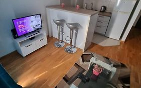 Adrianna Apartment City Kvart